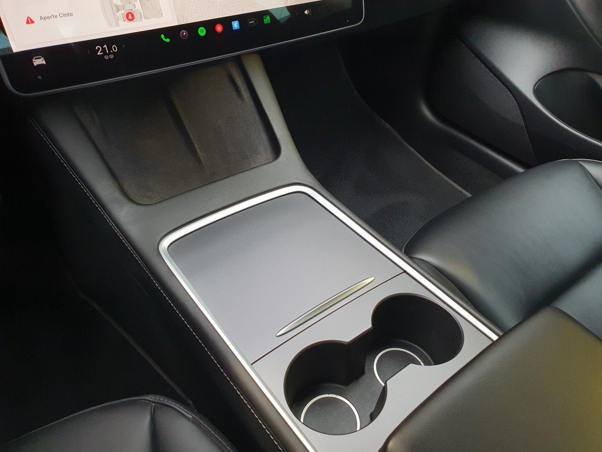 TESLA MODEL 3 STANDARD RANGE PLUS RWD