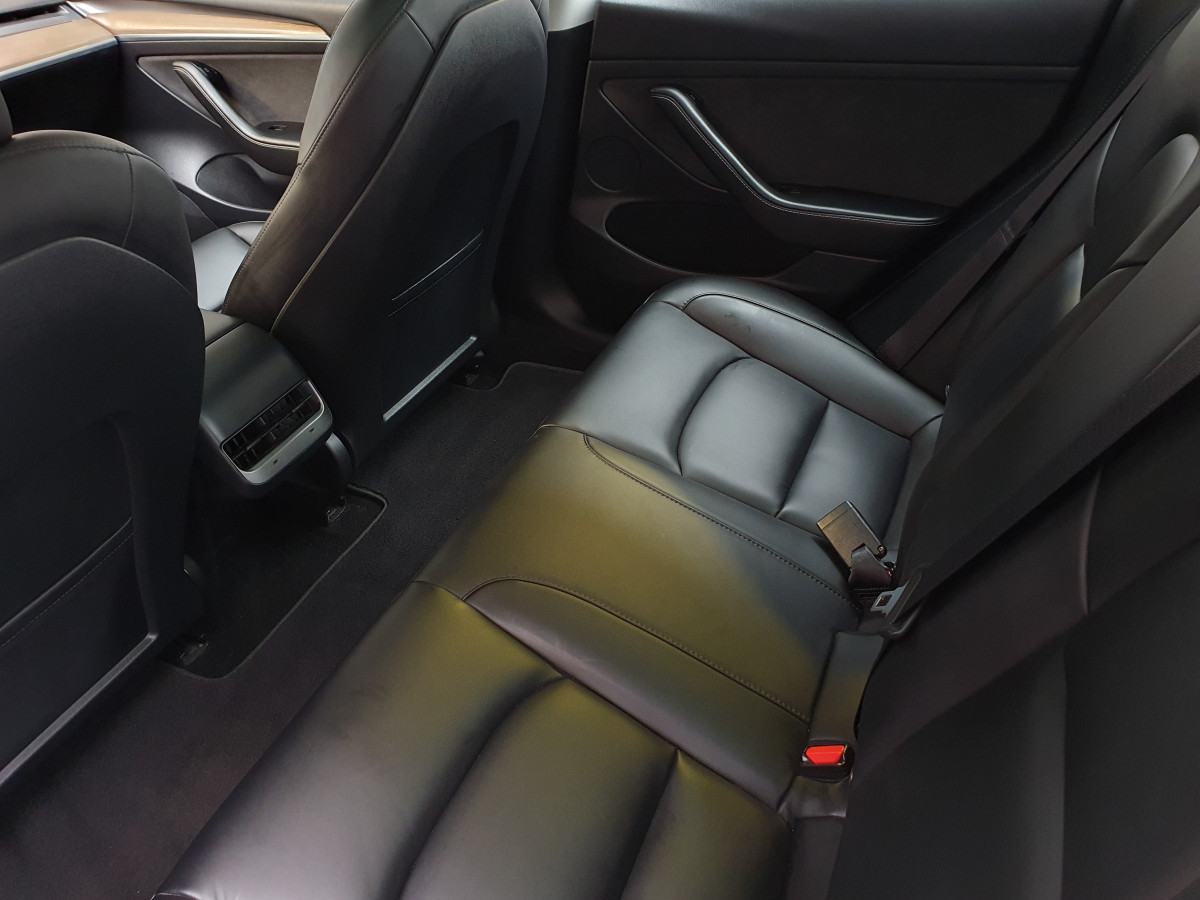 TESLA MODEL 3 STANDARD RANGE PLUS RWD
