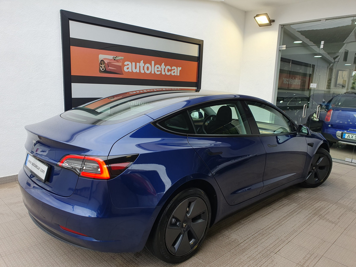 TESLA MODEL 3 STANDARD RANGE PLUS RWD