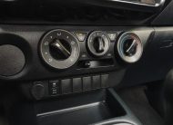 TOYOTA HILUX 2.4 D-4D 2WD