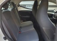TOYOTA AYGO 1.0 X-PLAY X-TOUCH