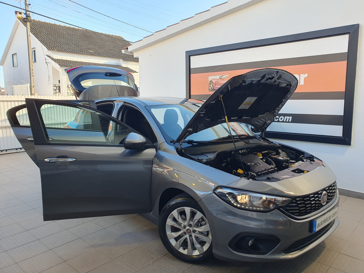 FIAT TIPO 1.4 LOUNGE