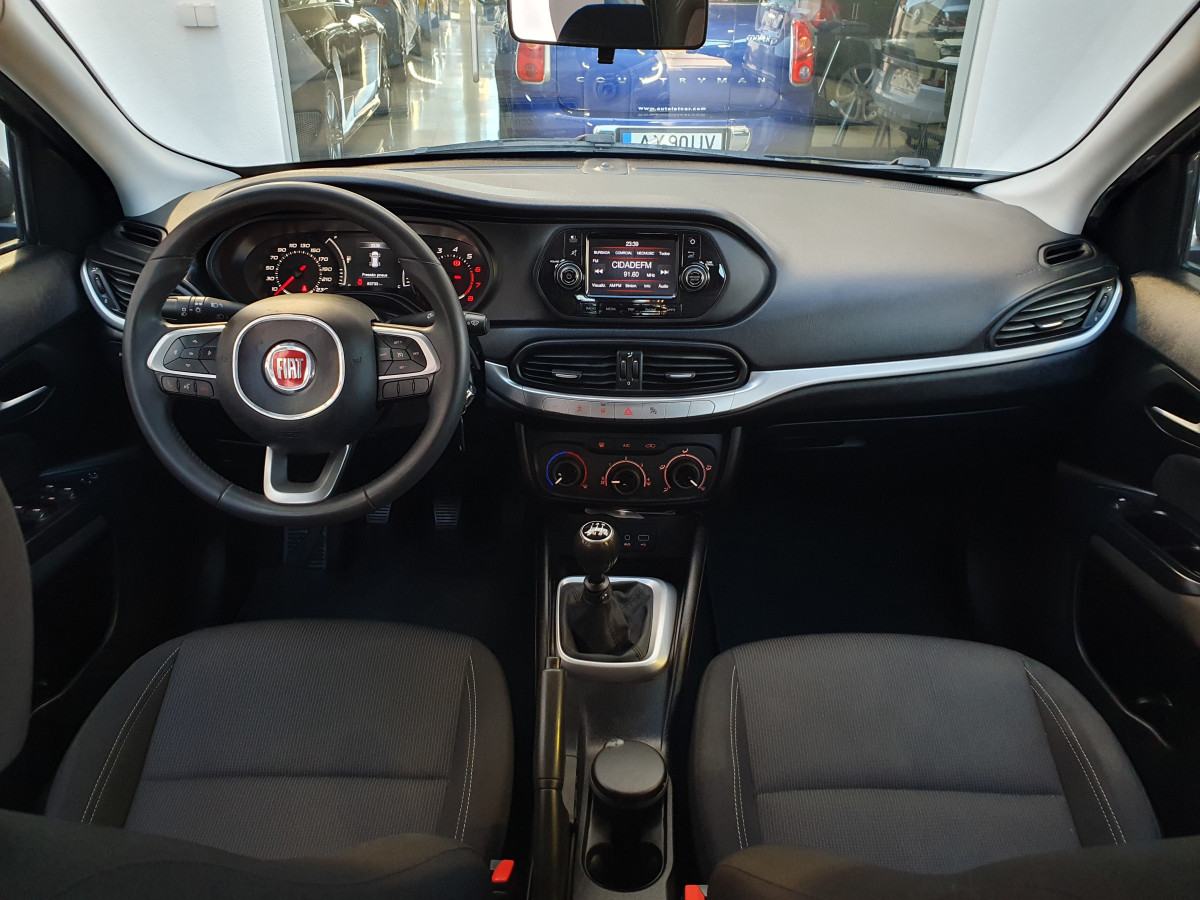 FIAT TIPO 1.4 LOUNGE
