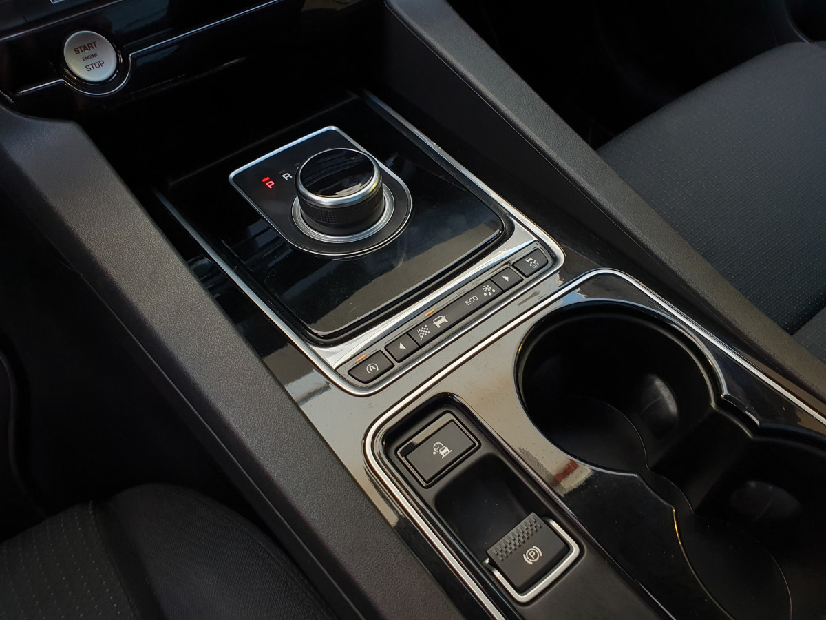 JAGUAR F-PACE 2.0 D PURE AUTO