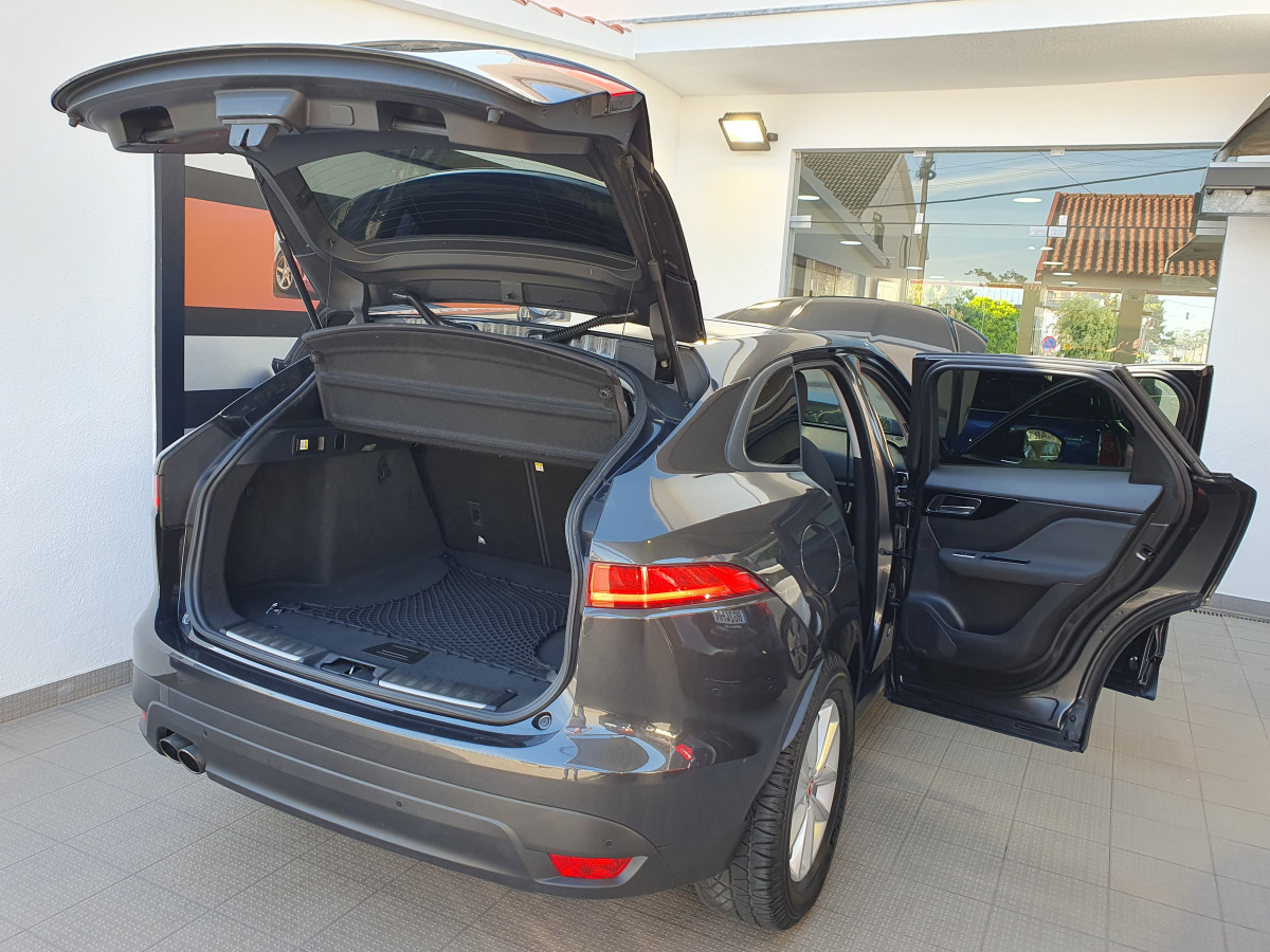 JAGUAR F-PACE 2.0 D PURE AUTO