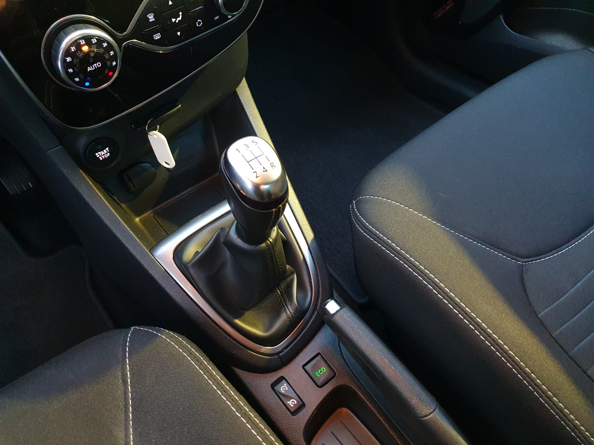RENAULT CLIO 0.9 TCE LIMITED