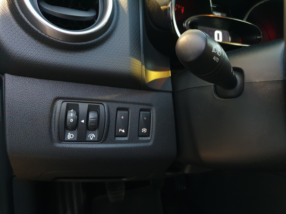 RENAULT CLIO 0.9 TCE LIMITED