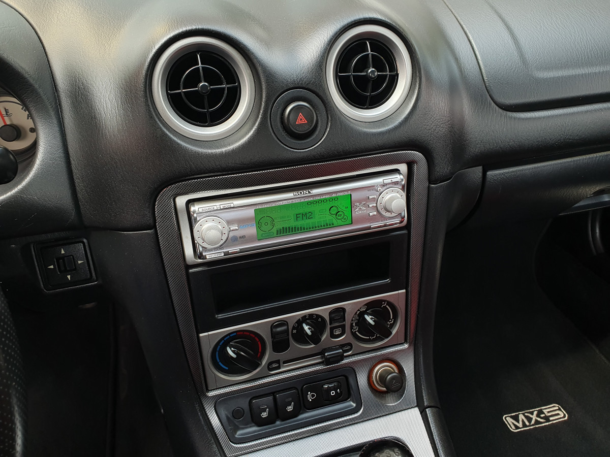 Mazda MX-5 1.6 16V