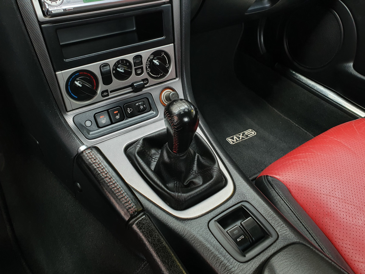 Mazda MX-5 1.6 16V