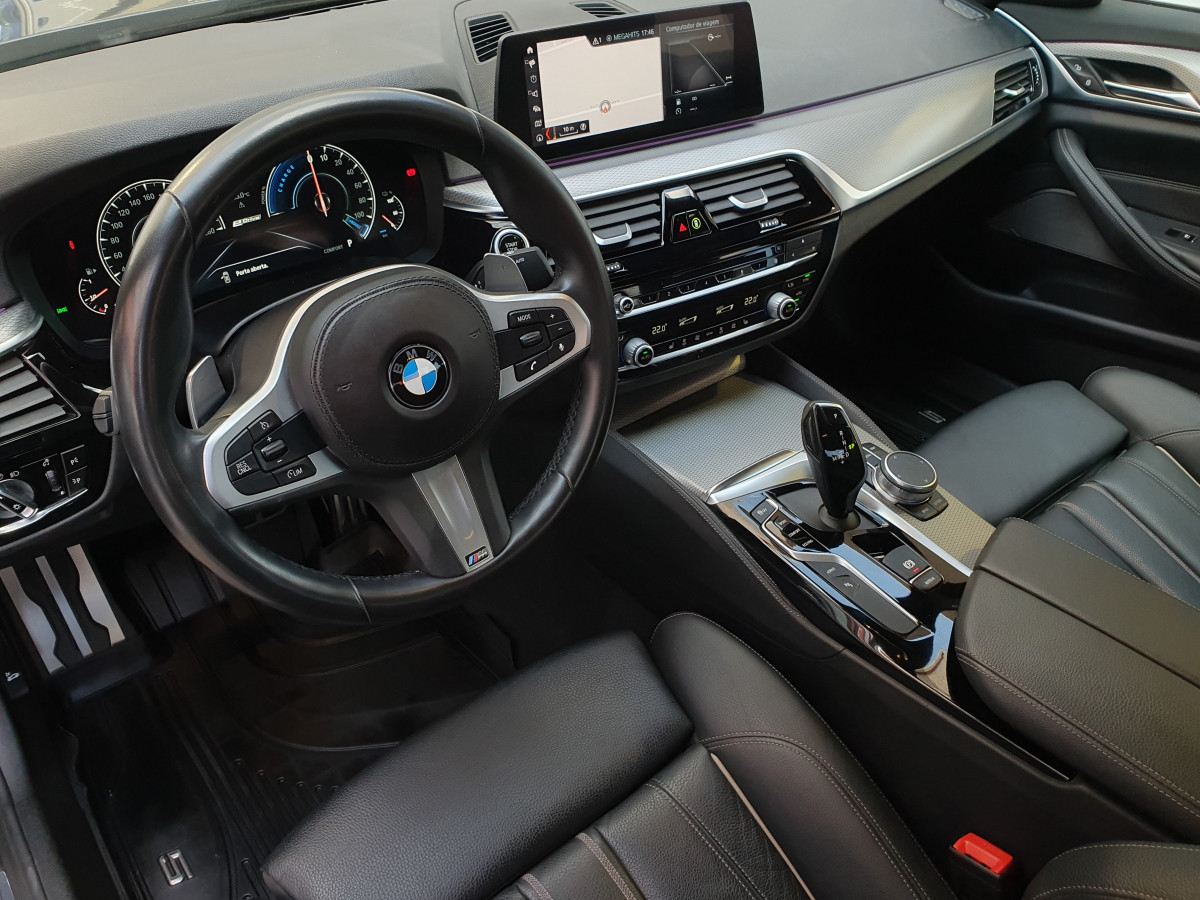 BMW 530 E IPERFOMANCE AUTO SDRIVE PACK M