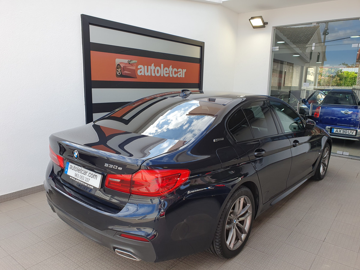 BMW 530 E IPERFOMANCE AUTO SDRIVE PACK M