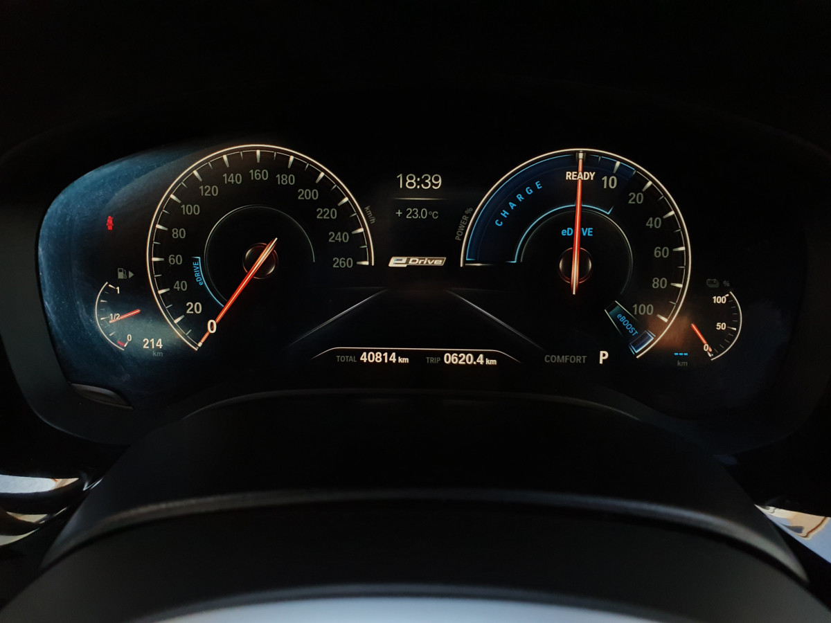 BMW 530 E IPERFOMANCE AUTO SDRIVE PACK M