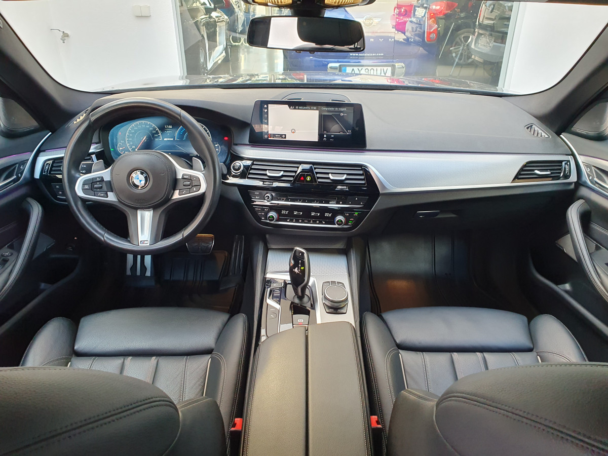 BMW 530 E IPERFOMANCE AUTO SDRIVE PACK M