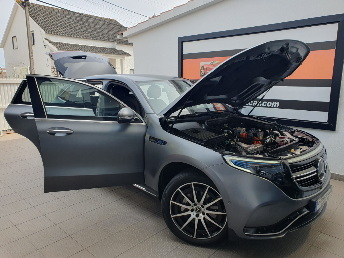 MERCEDES EQC 400 4MATIC AMG LINE