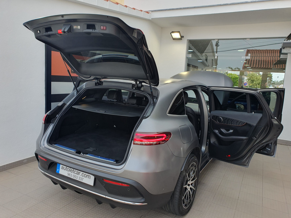 MERCEDES EQC 400 4MATIC AMG LINE