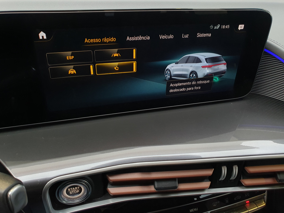 MERCEDES EQC 400 4MATIC AMG LINE