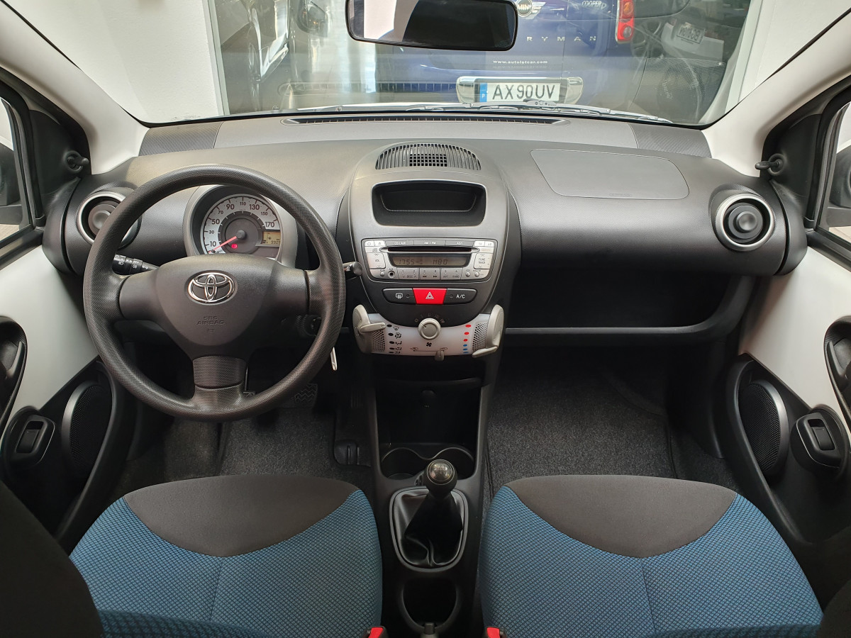 TOYOTA AYGO 1.0 + AC