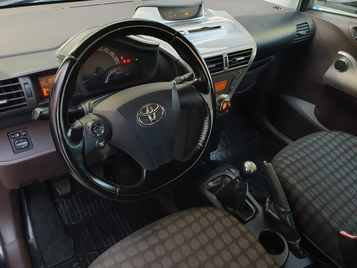 TOYOTA IQ 1.33 VVT-I DUAL
