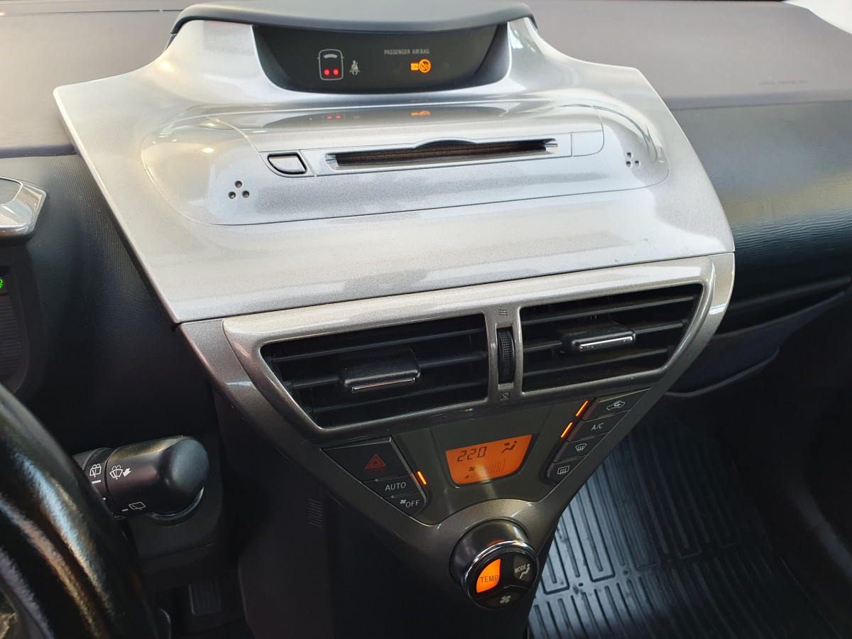 TOYOTA IQ 1.33 VVT-I DUAL
