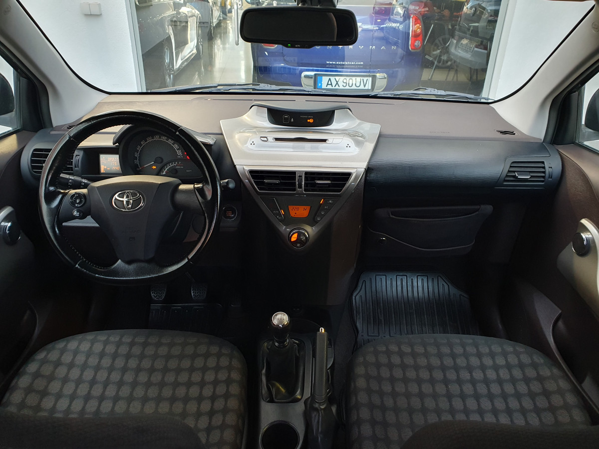 TOYOTA IQ 1.33 VVT-I DUAL