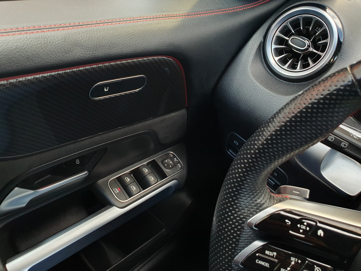 MERCEDES GLB 200 D AMG AUTO