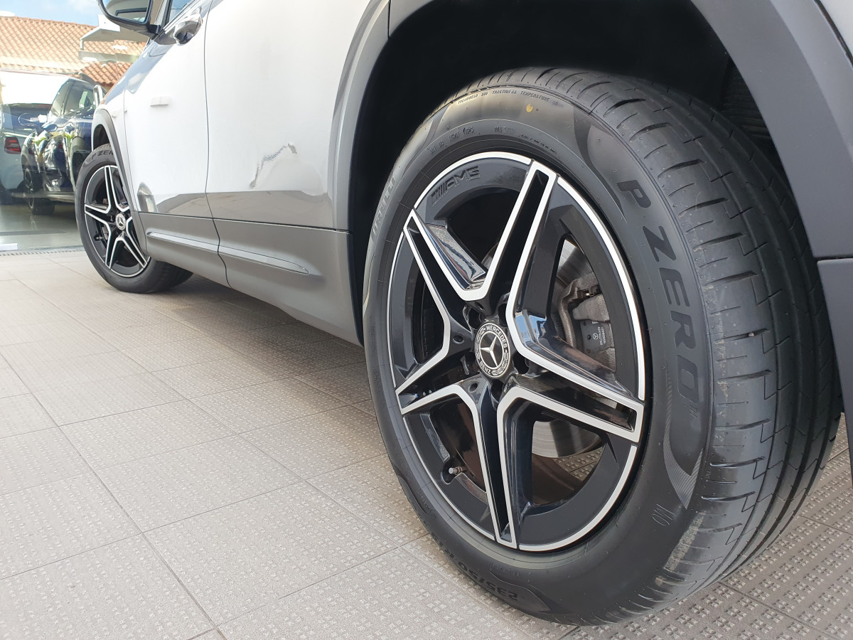 MERCEDES GLB 200 D AMG AUTO