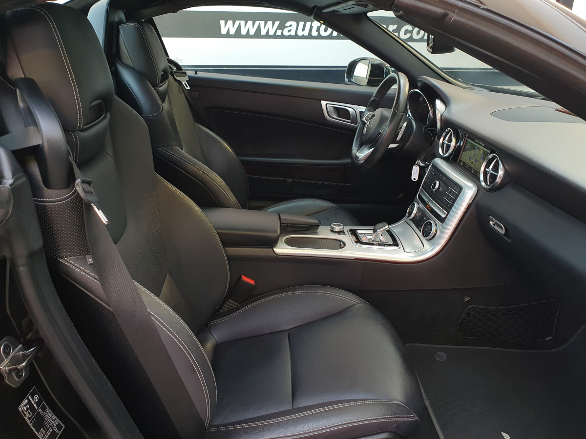MERCEDES SLC 180 AMG AUTO