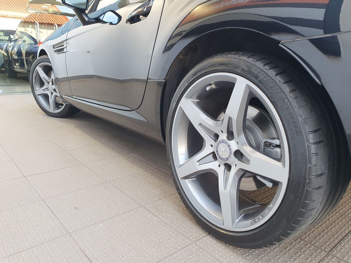MERCEDES SLC 180 AMG AUTO