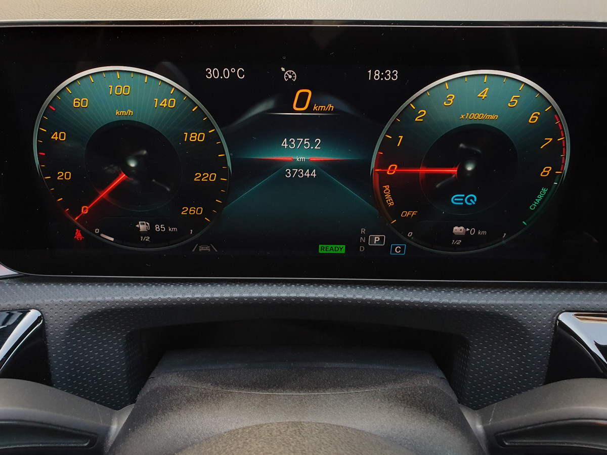 MERCEDES A 250 E AMG LINE