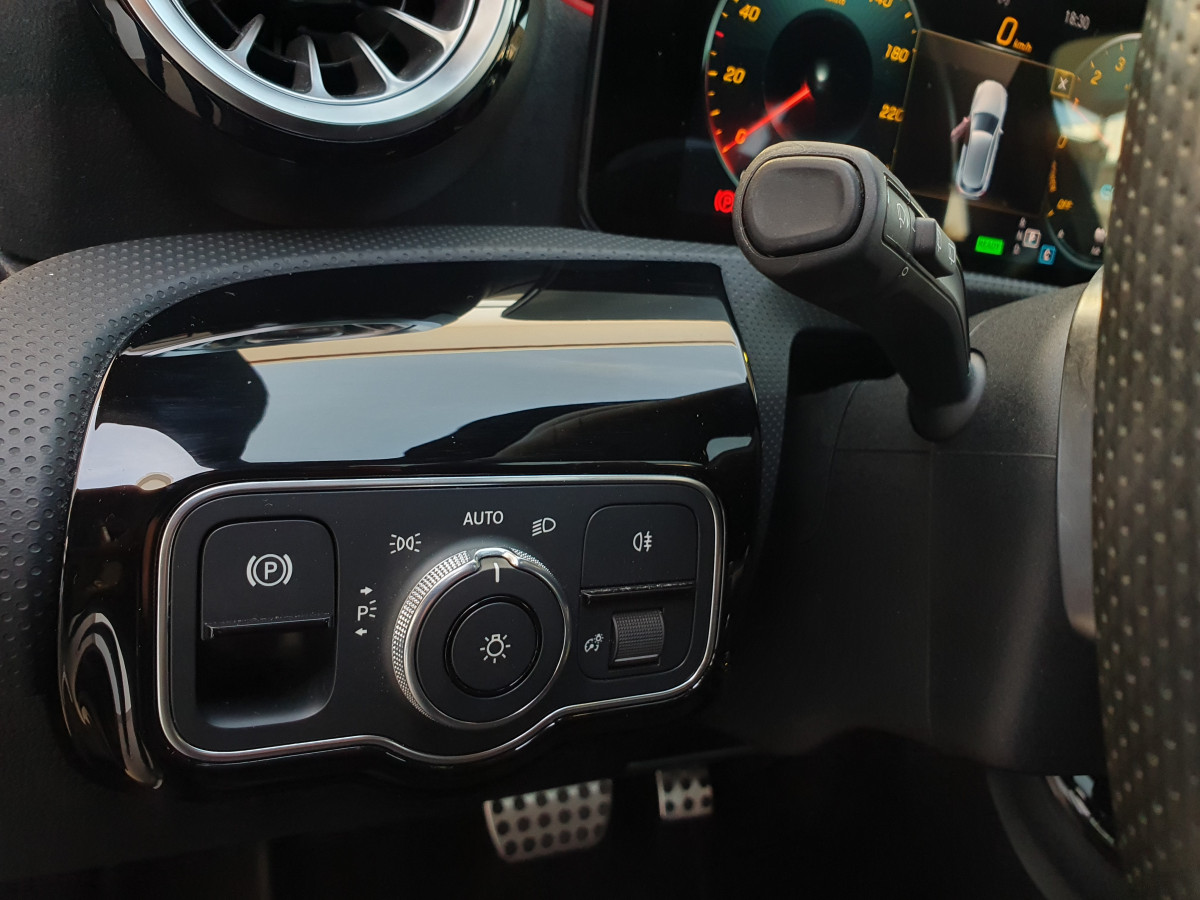 MERCEDES A 250 E AMG LINE
