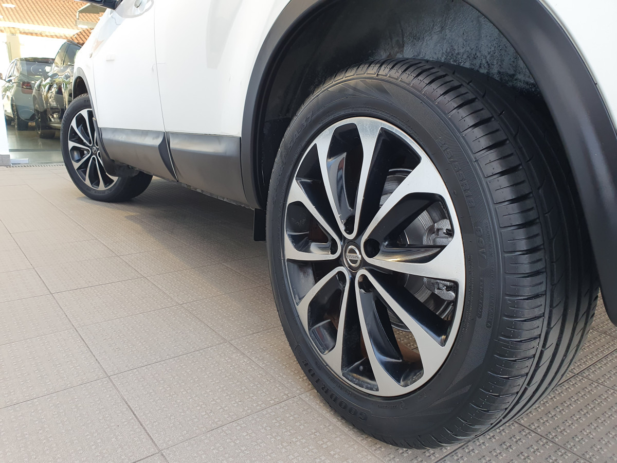 NISSAN QASHQAI 1.6 DCI TEKNA PREMIUM