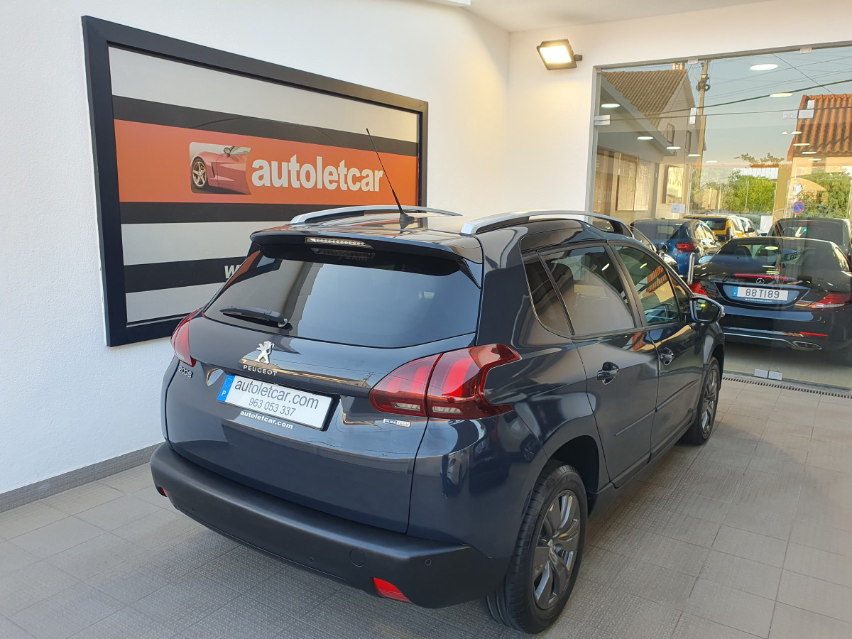 PEUGEOT 2008 1.2 PURETECH STYLE PACK