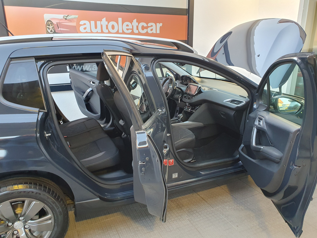 PEUGEOT 2008 1.2 PURETECH STYLE PACK
