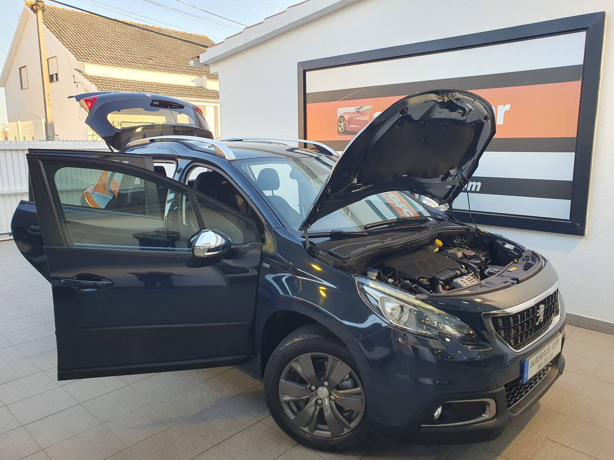 PEUGEOT 2008 1.2 PURETECH STYLE PACK