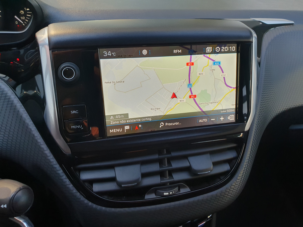PEUGEOT 2008 1.2 PURETECH STYLE PACK