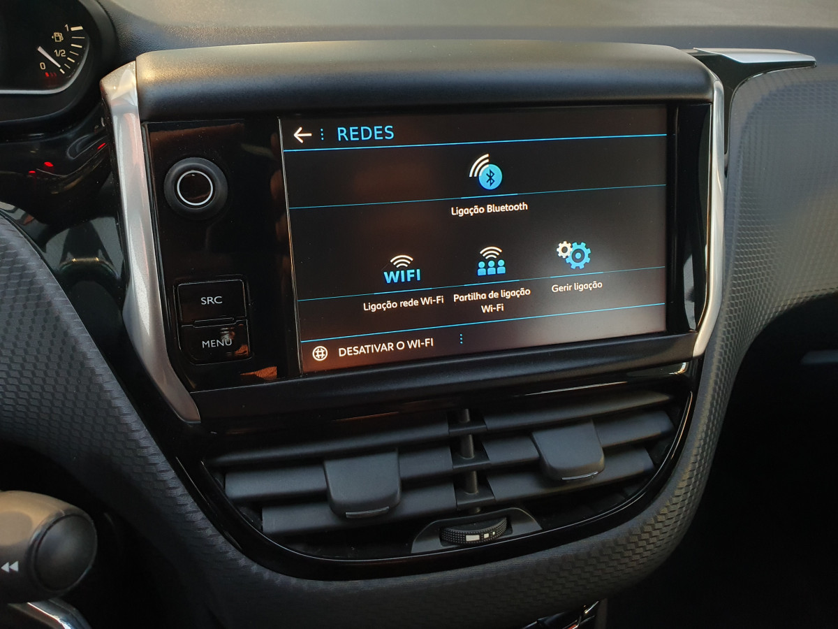 PEUGEOT 2008 1.2 PURETECH STYLE PACK