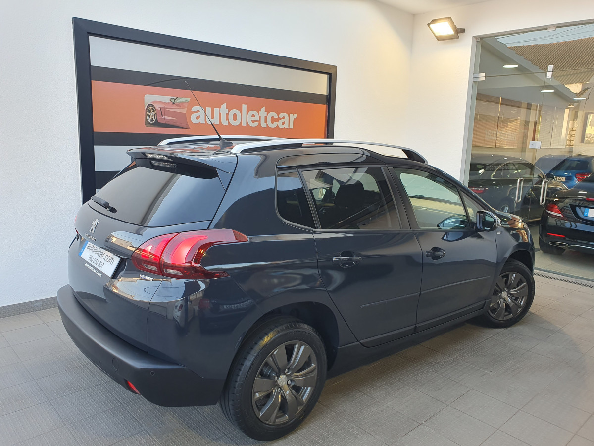 PEUGEOT 2008 1.2 PURETECH STYLE PACK
