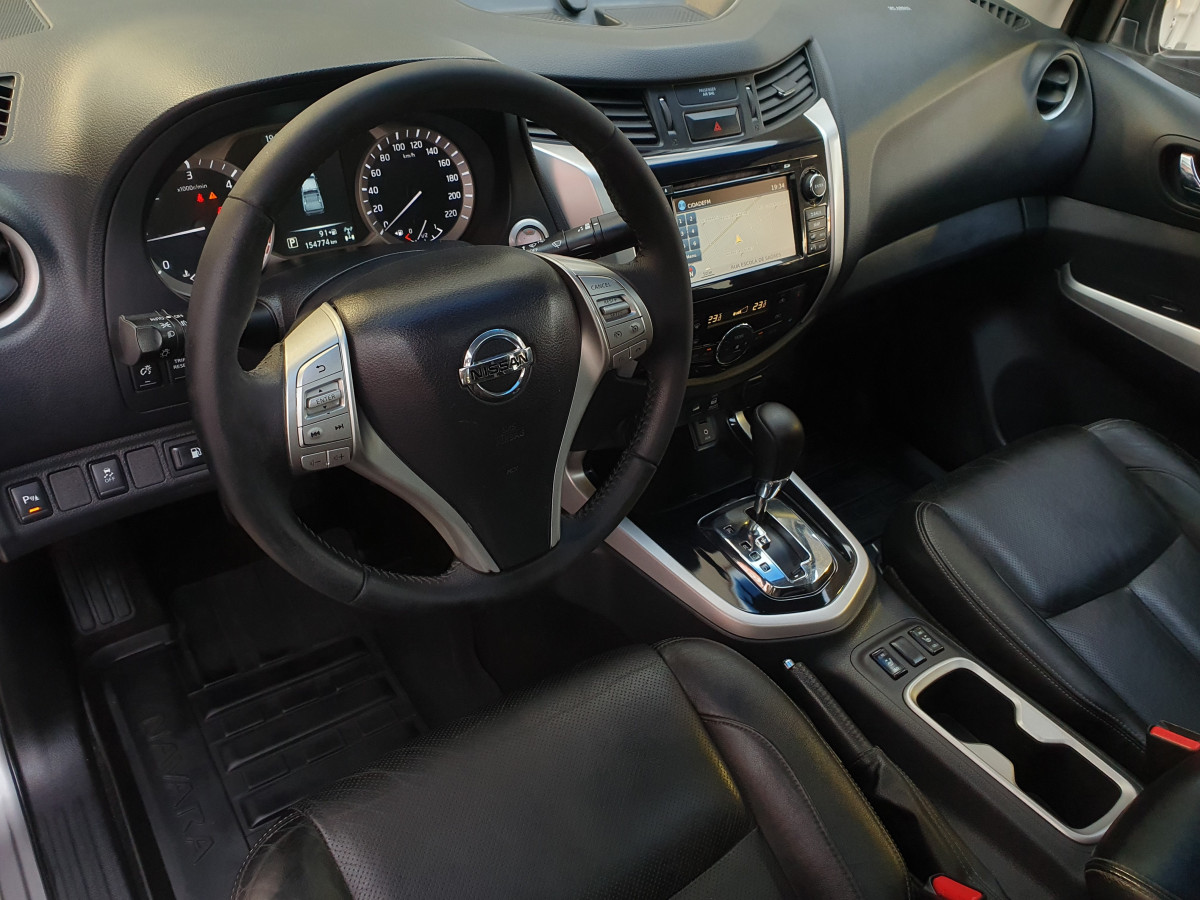 NISSAN NAVARA 2.3 DCI 4WD CD TEKNA