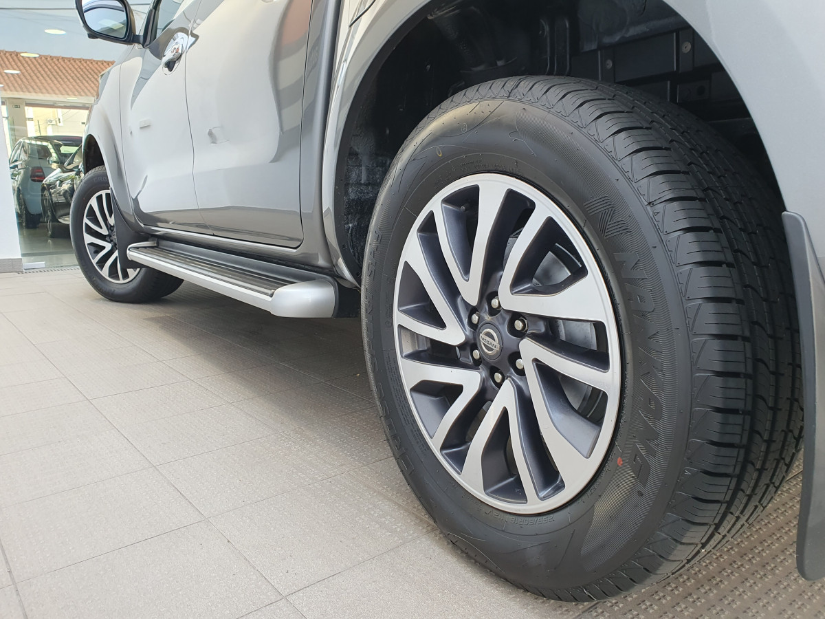 NISSAN NAVARA 2.3 DCI 4WD CD TEKNA