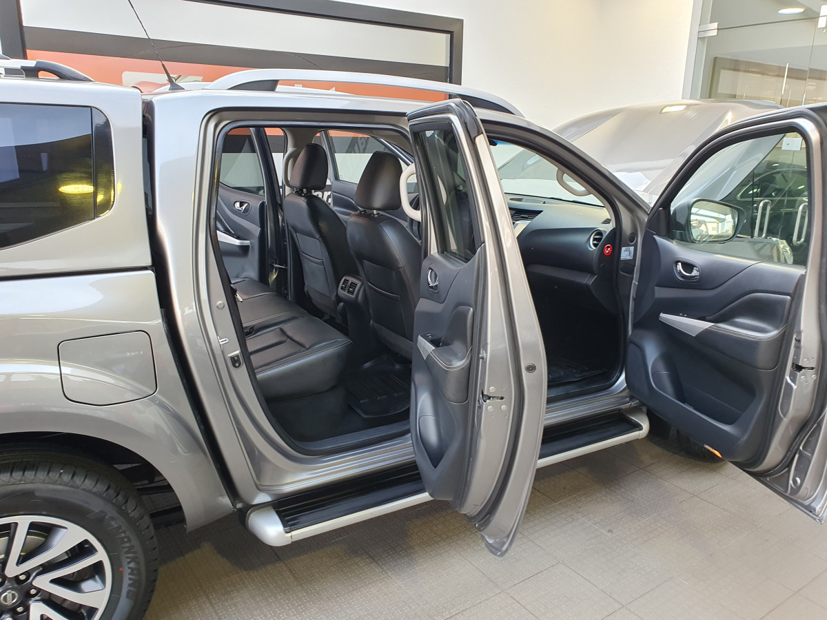 NISSAN NAVARA 2.3 DCI 4WD CD TEKNA