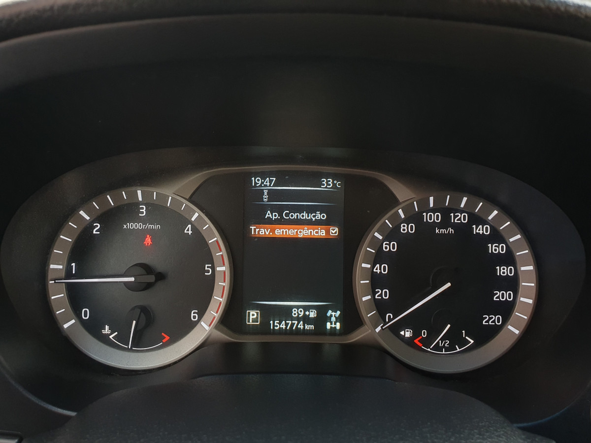 NISSAN NAVARA 2.3 DCI 4WD CD TEKNA