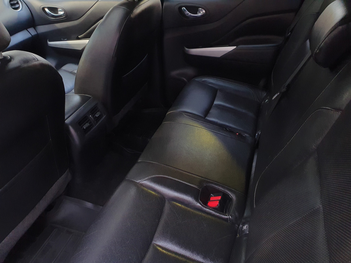 NISSAN NAVARA 2.3 DCI 4WD CD TEKNA