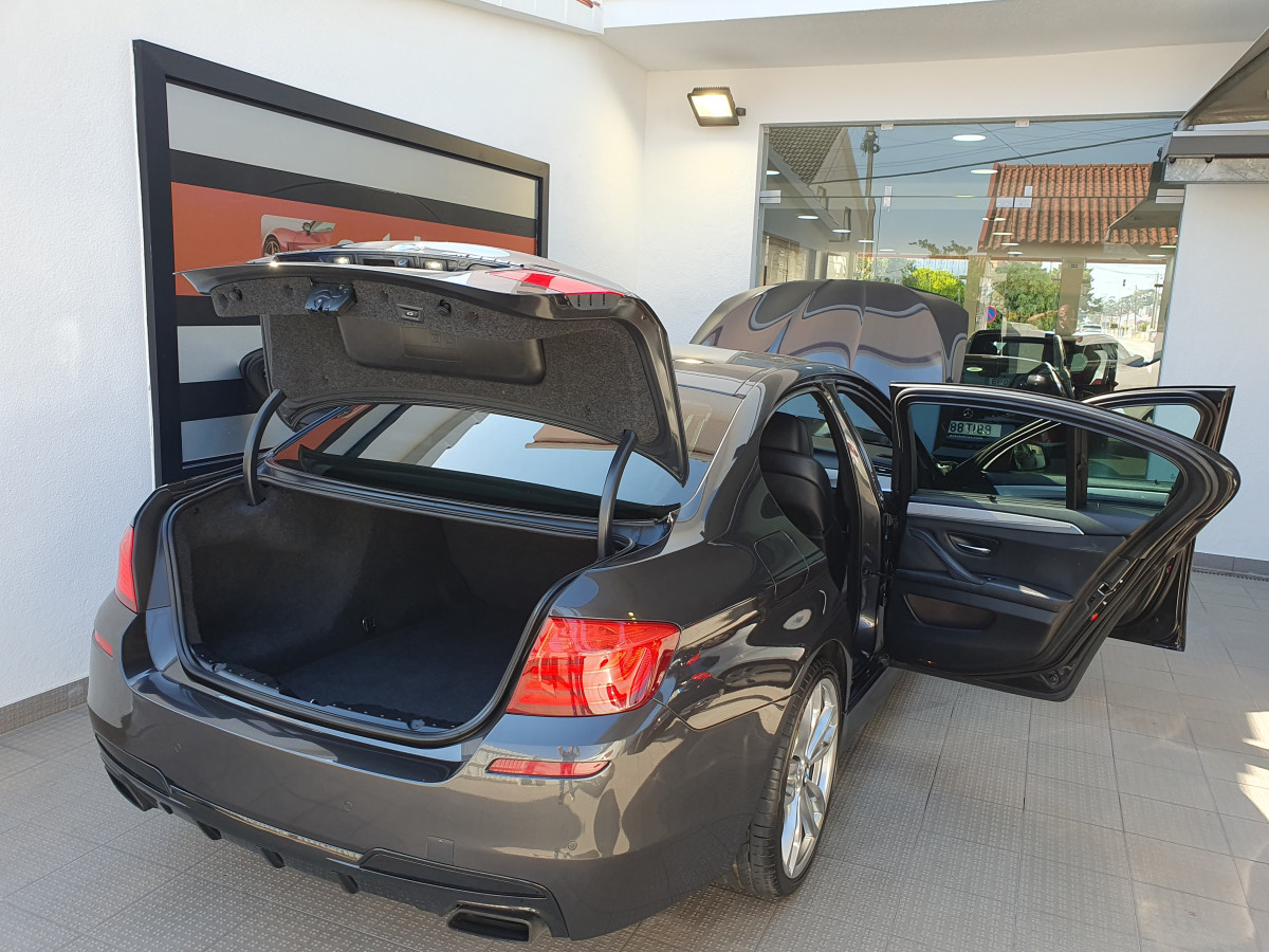 BMW M 550 D XDRIVE AUTO