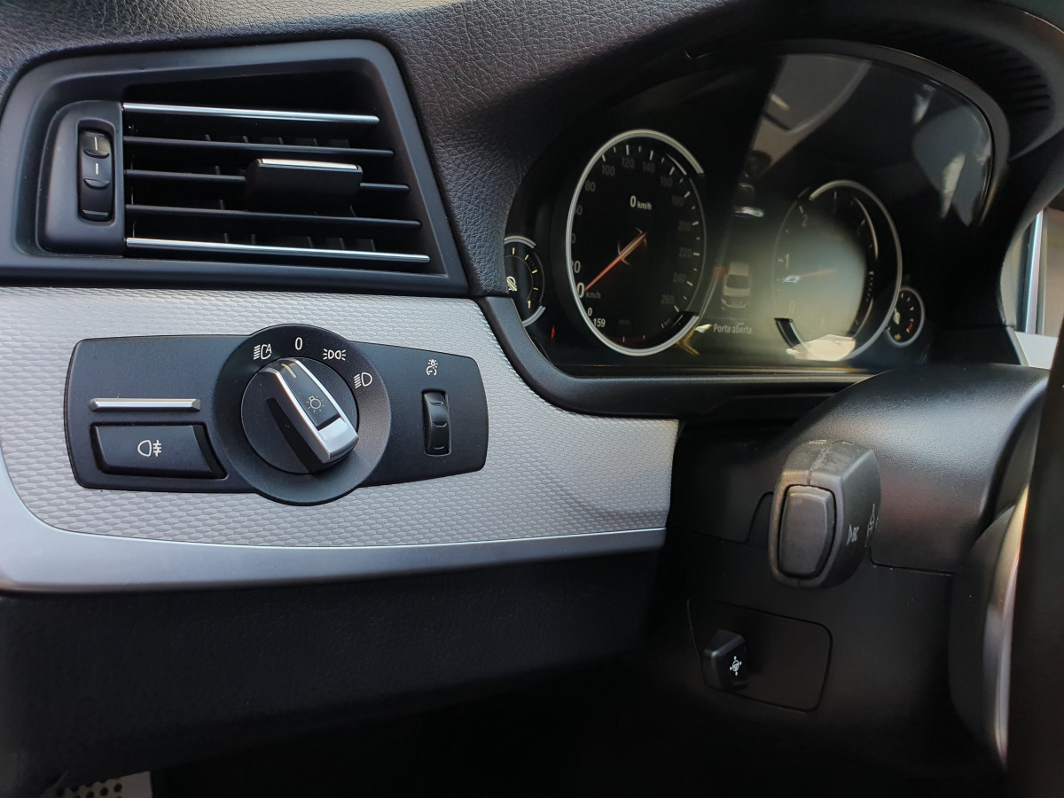 BMW M 550 D XDRIVE AUTO