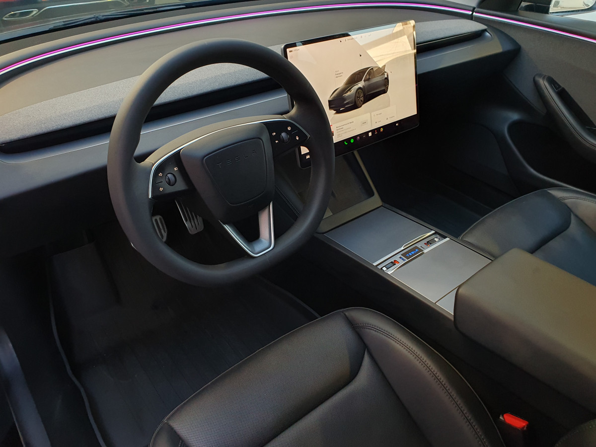 TESLA MODEL 3 STANDARD RANGE PLUS RWD
