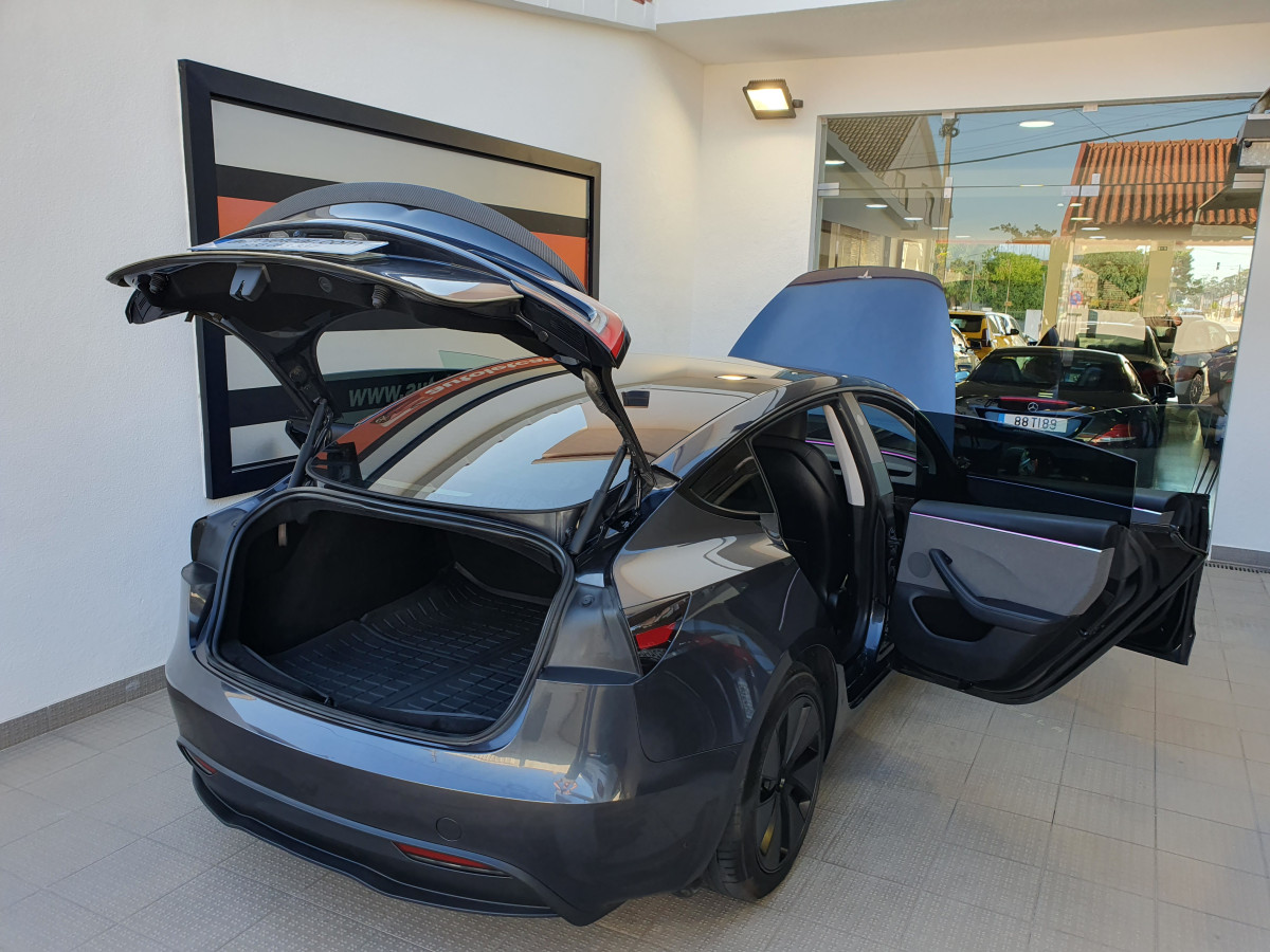 TESLA MODEL 3 STANDARD RANGE PLUS RWD