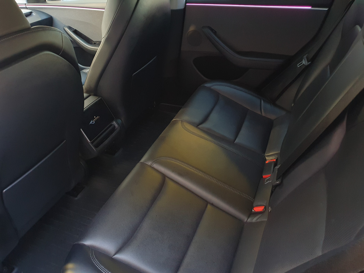 TESLA MODEL 3 STANDARD RANGE PLUS RWD