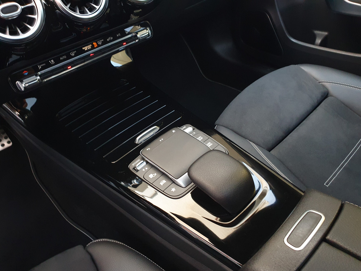 MERCEDES A 250 E AMG LINE