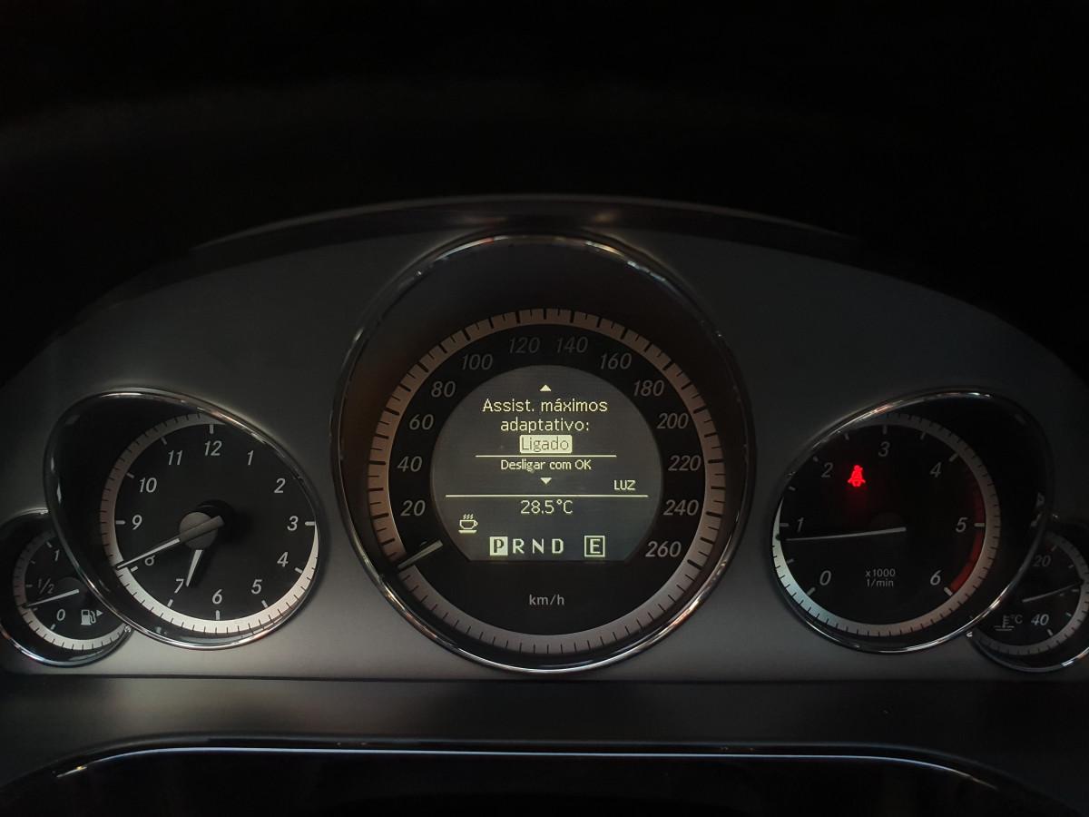MERCEDES E 250 CDI AVANTGARDE AMG LINE