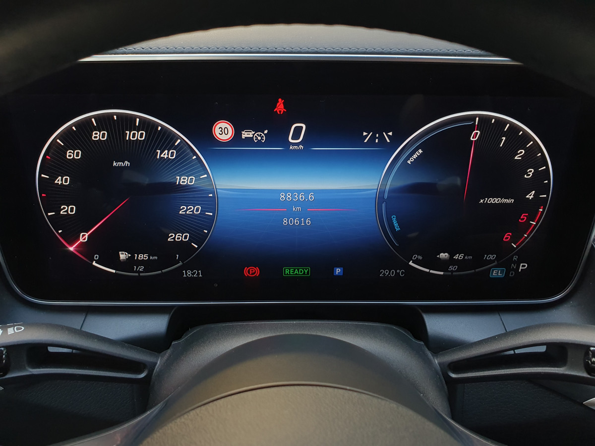 MERCEDES GLC 300 DE 4MATIC AMG LINE